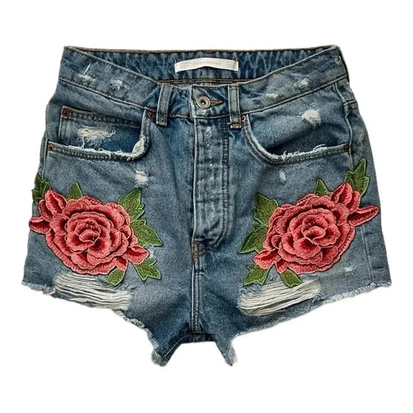 ZARA Trafaluc Denimwear Shorts Rose Applique sz 0 Distressed Cut-off Button Fly - Picture 1 of 9